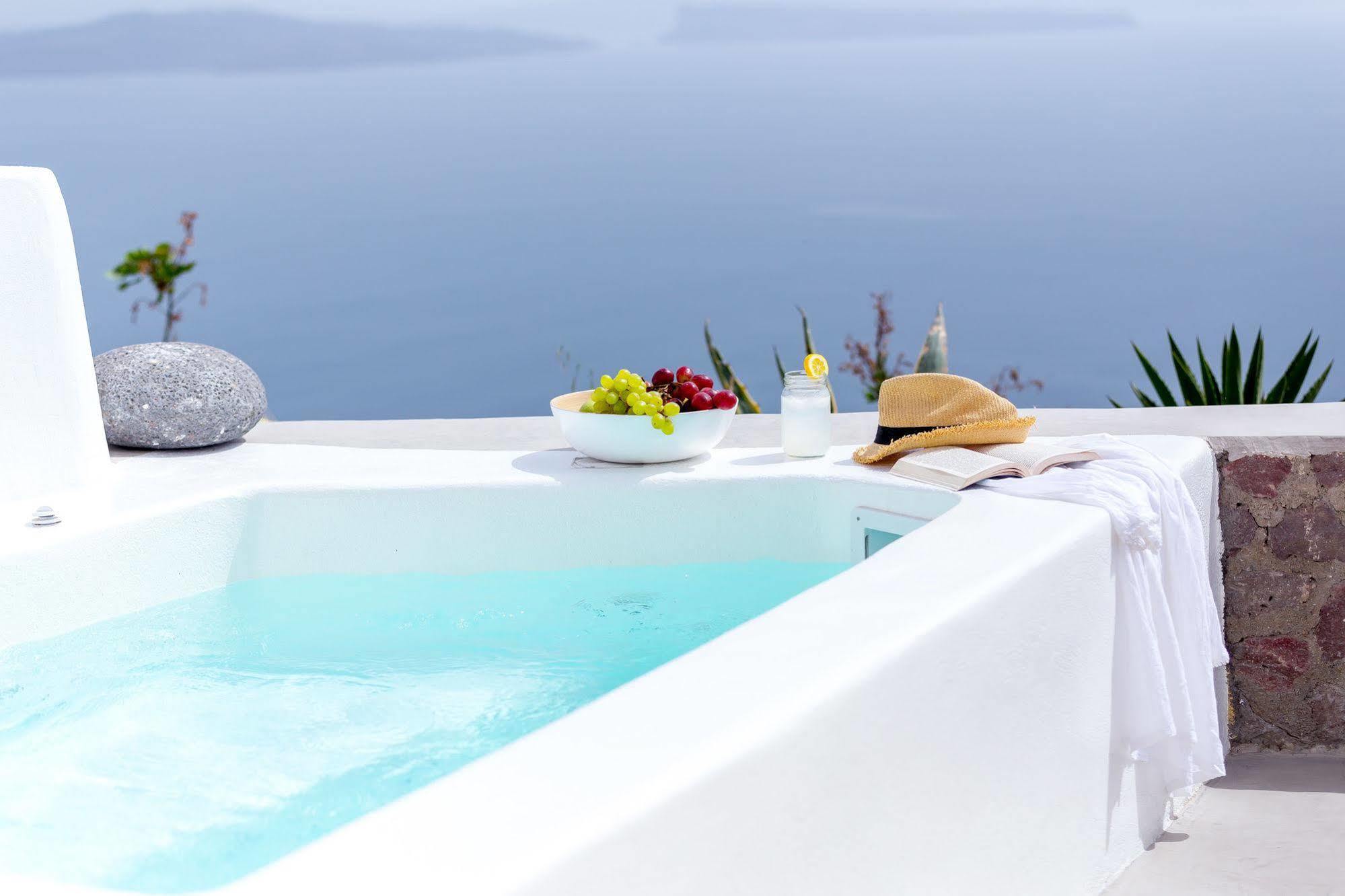 Cleo'S Dream Villa Иа Екстериор снимка