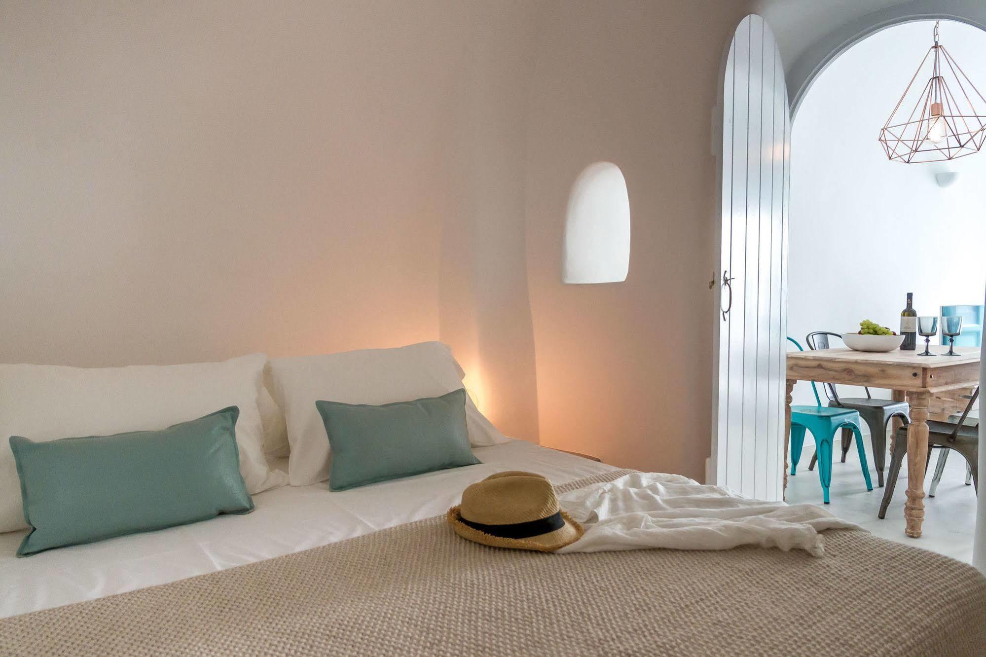 Cleo'S Dream Villa Иа Екстериор снимка
